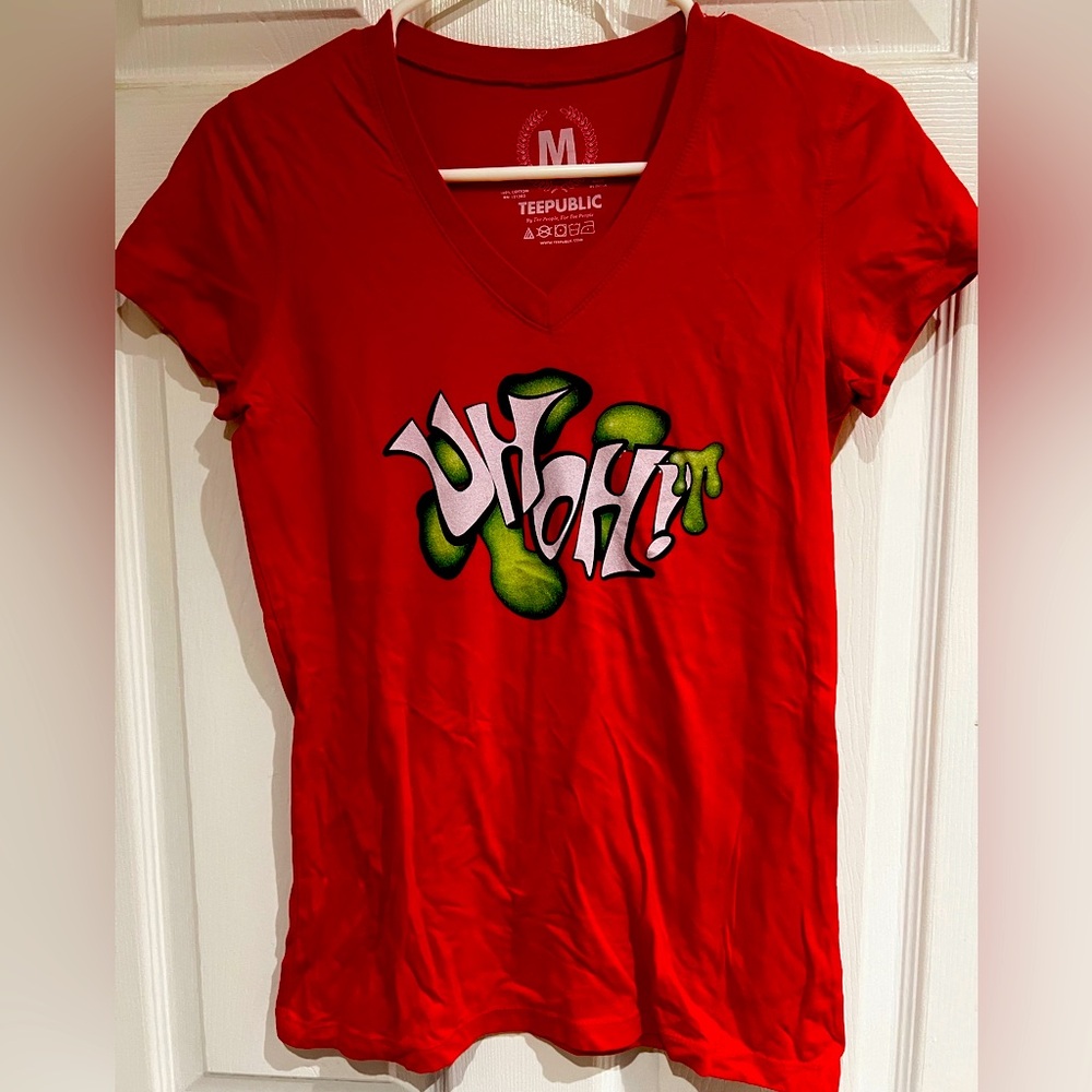 2/25 YTV Retro Uh Oh Women’s VNeck Red Graphic Tshirt Inside tag